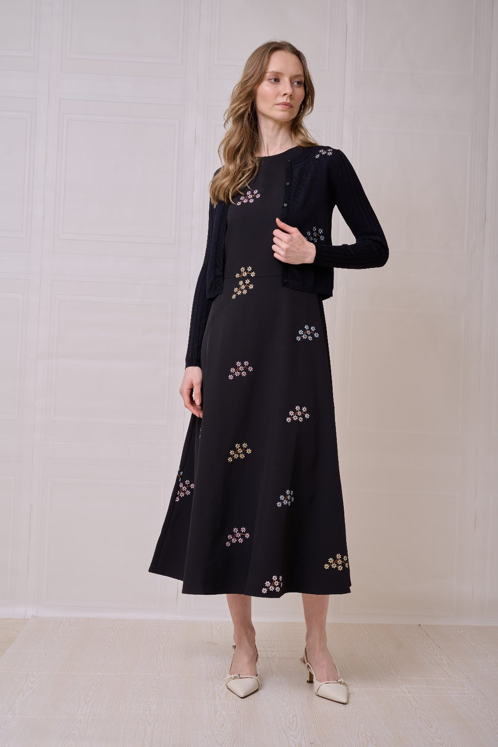 ROP-RPS2502&RPS2503 BLACK EMBROIDERED FLOWER CARDIGAN