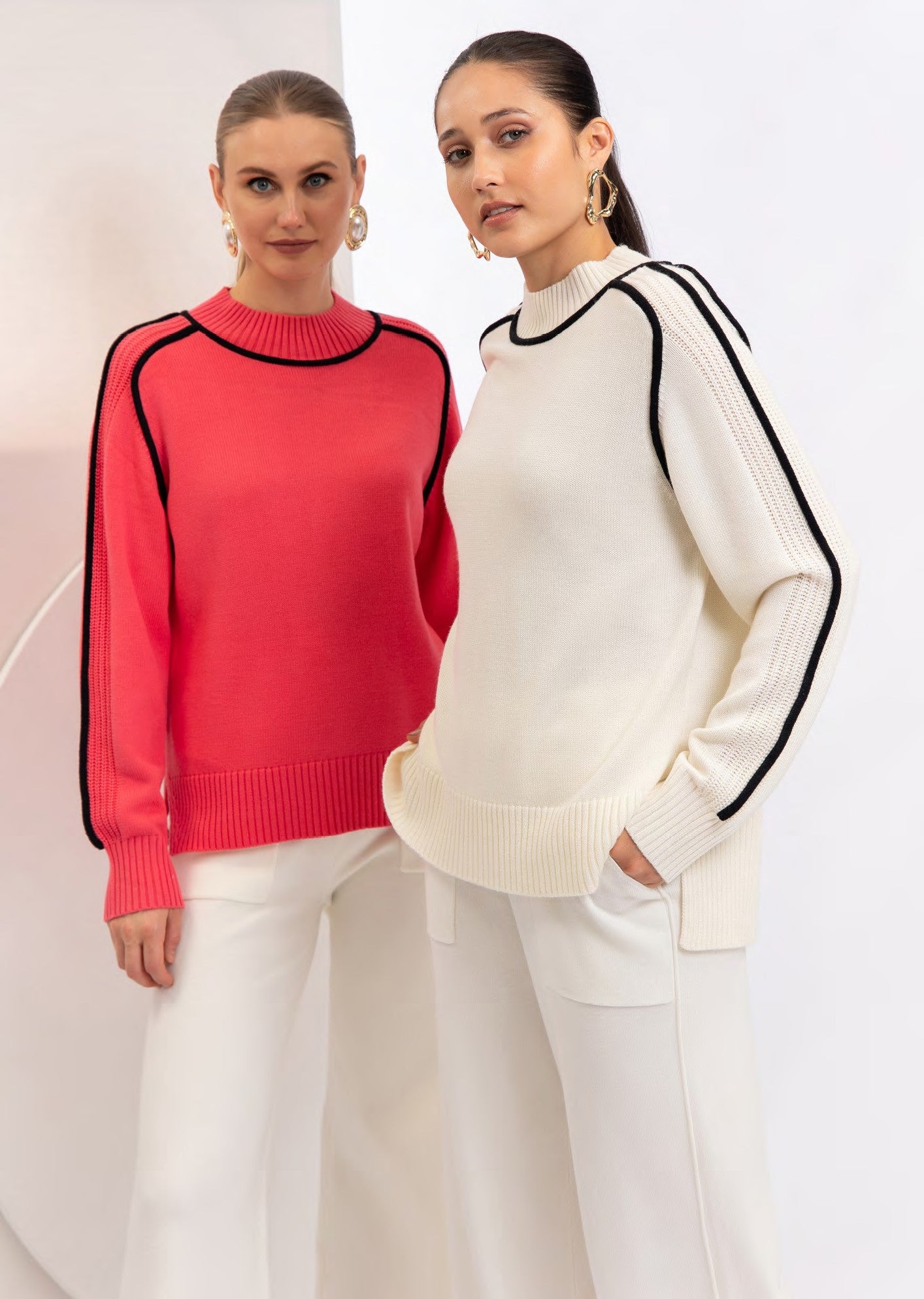 CST-F2618 ECRU&BLACK KNIT TOP