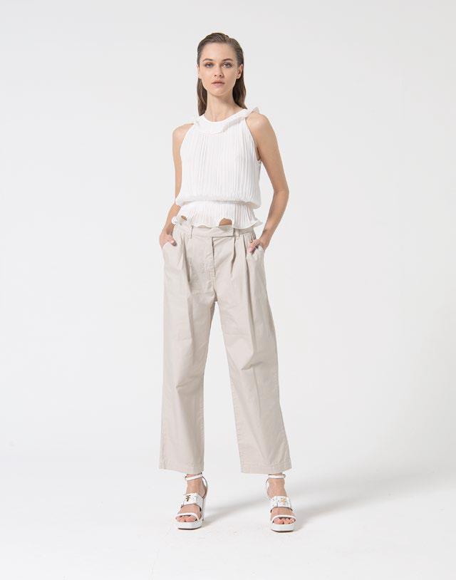 FRC- 2049W412F9 BLACK TANK TOP