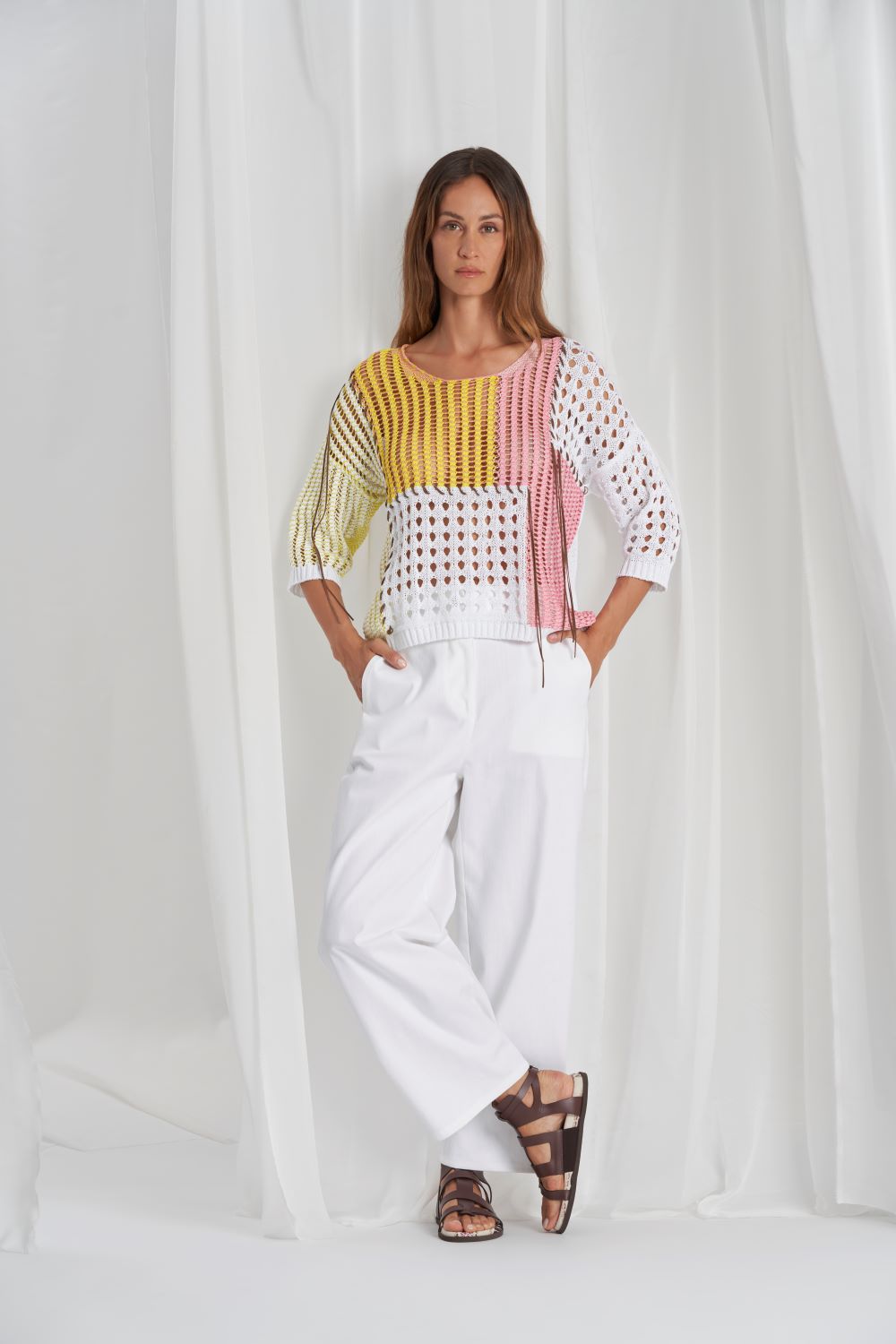TRC-B546 MULTI CROCHET TOP
