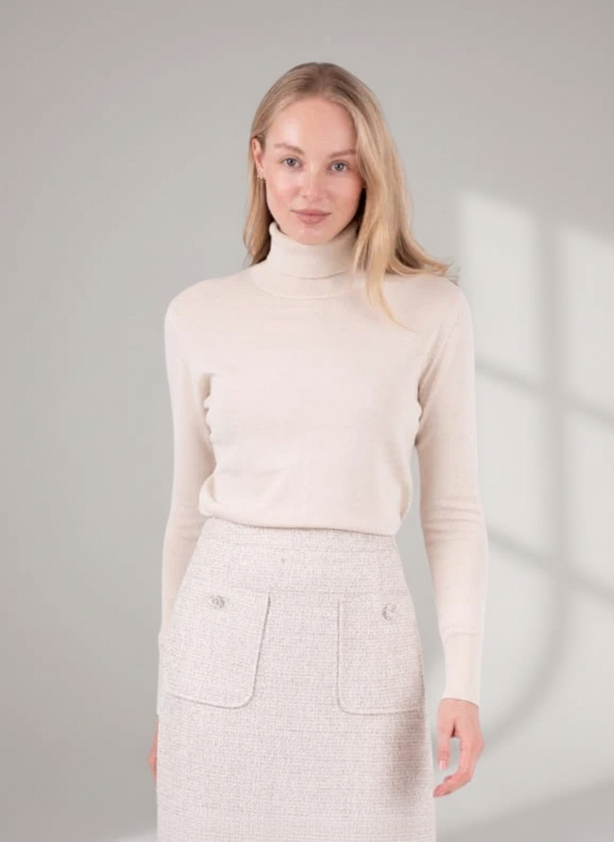 MUN-MNA7032 ECRU NINA TURTLENECK