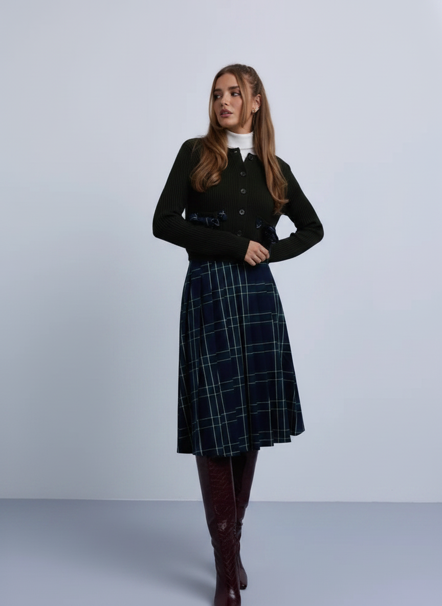 NOI-NR524A BLACK ASYMMETRIC TARTAN PLEAT SKIRT