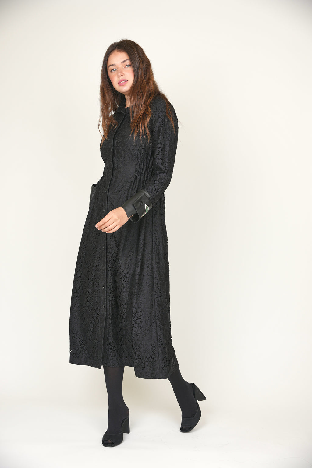 SHA-L12 BLACK FLOWERS DRESS