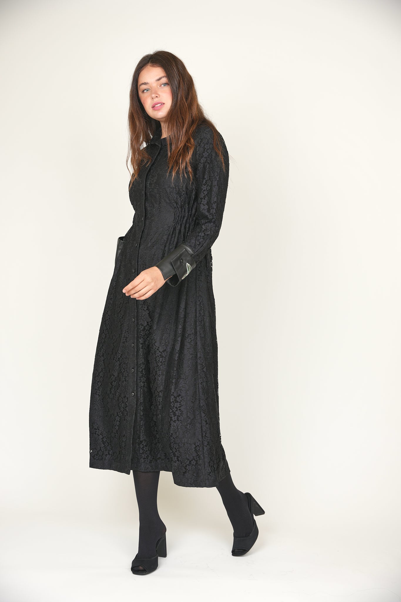 SHA-L12 BLACK FLOWERS DRESS