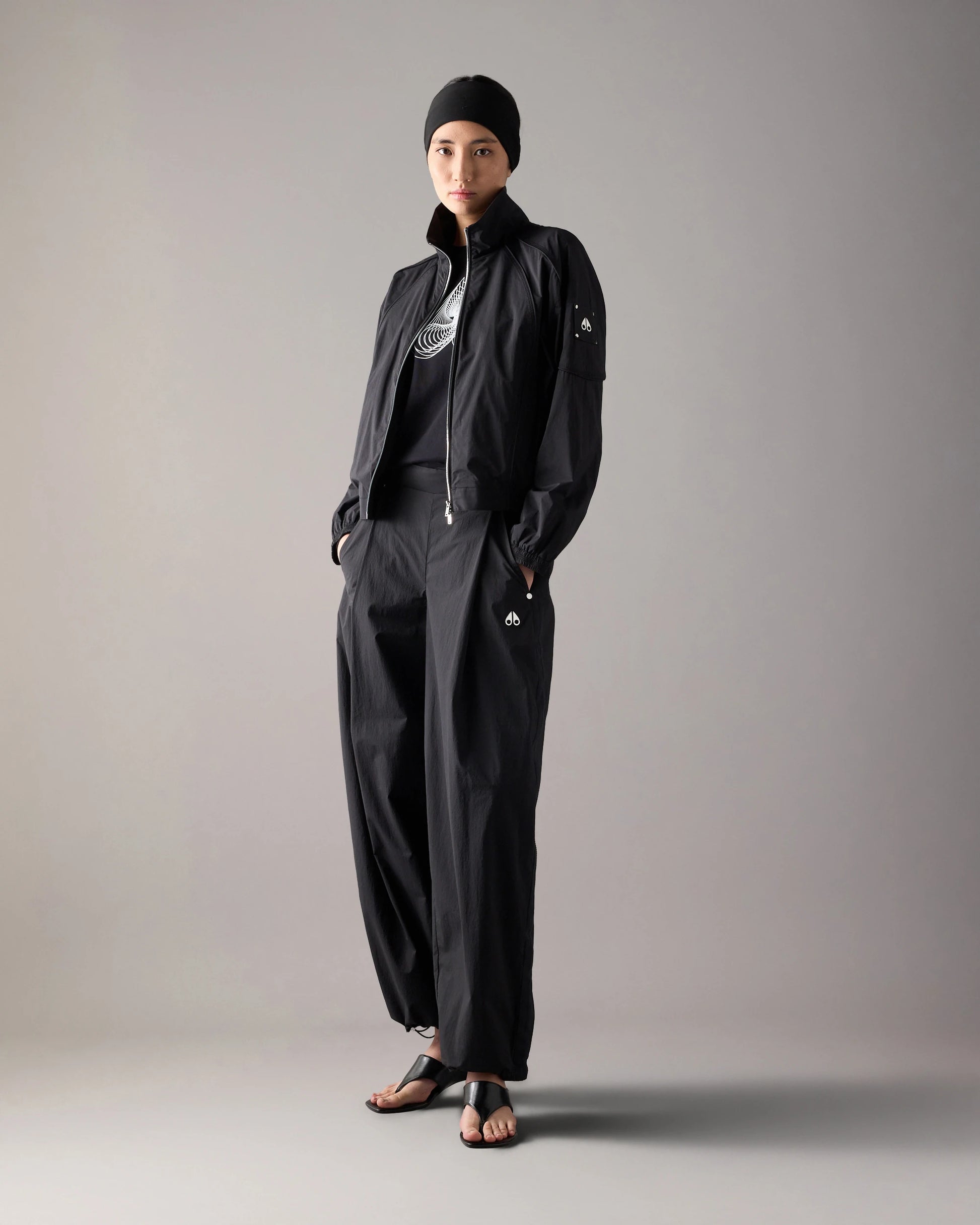 MKN-M16LJ127 BLACK SKYLINE CROP JACKET