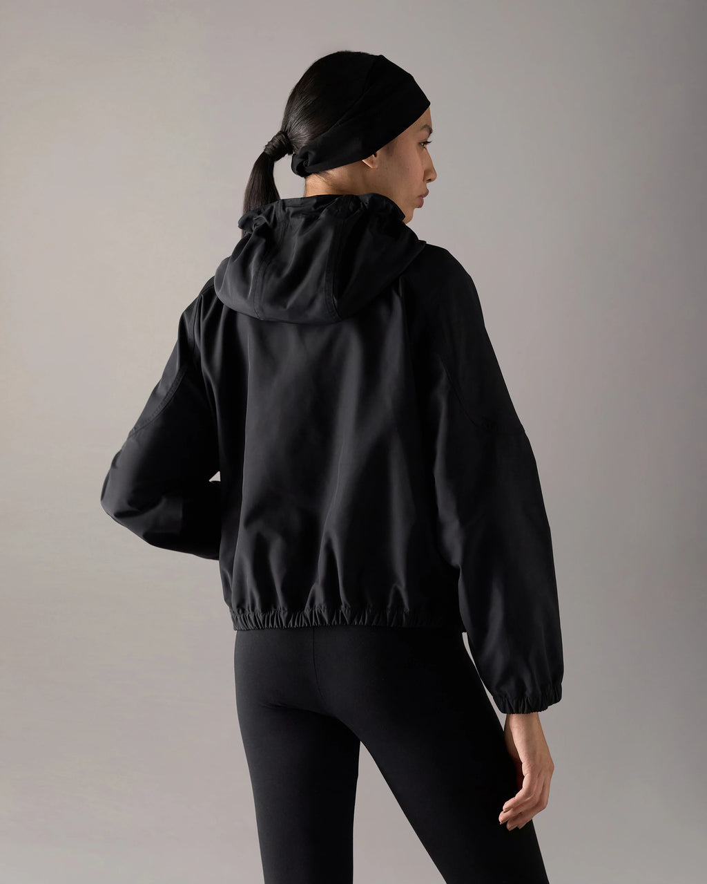 MKN-M16LJ180 BLACK ELEVATE HOODED JACKET