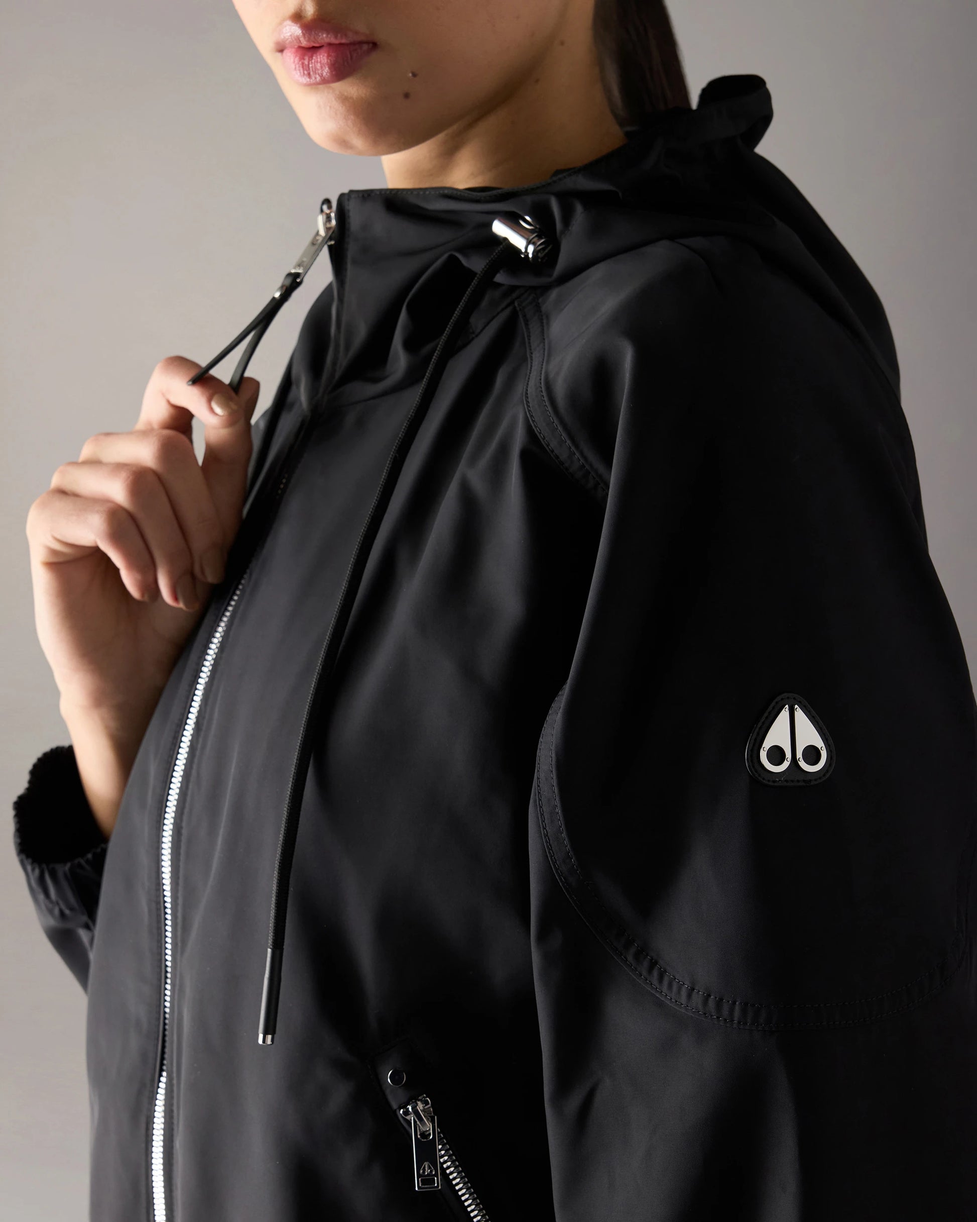 MKN-M16LJ180 BLACK ELEVATE HOODED JACKET
