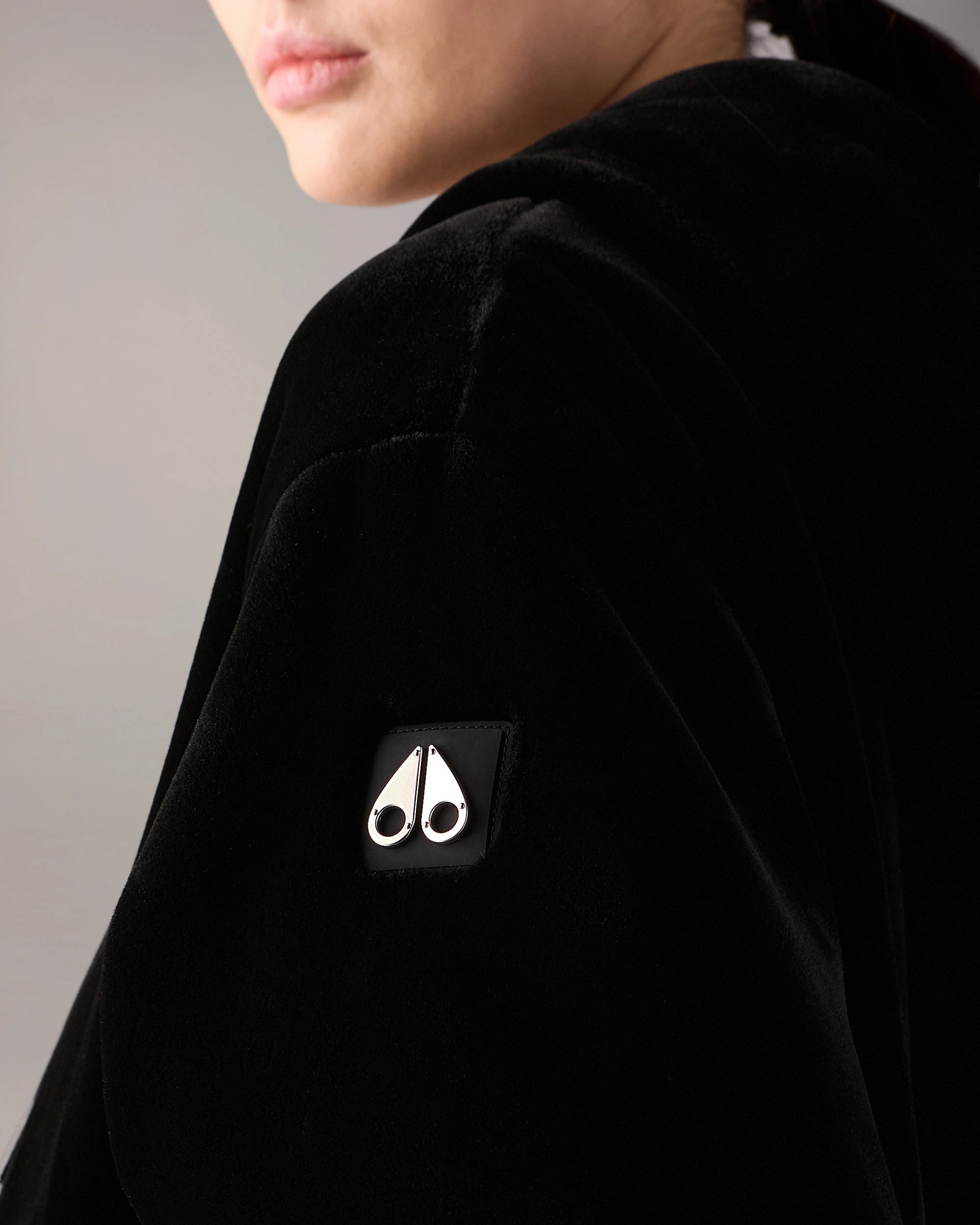 MKN-M34LS652 AW26 BLACK EATON BUNNY JACKET