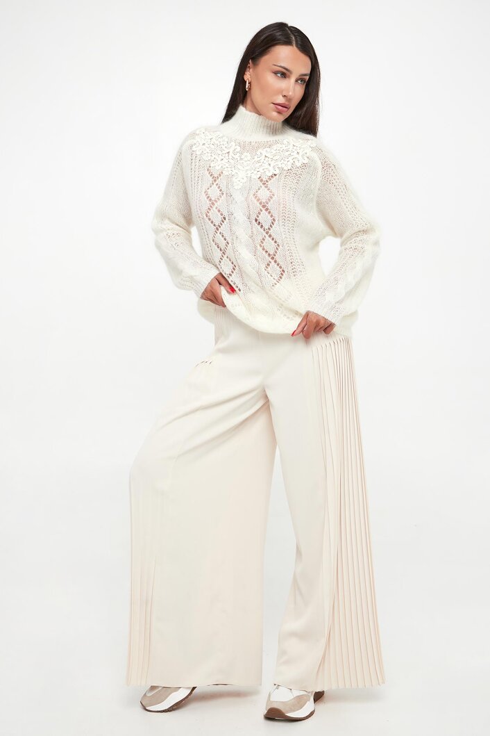 TWS-242TP3420 WHITE KNITTED TOP