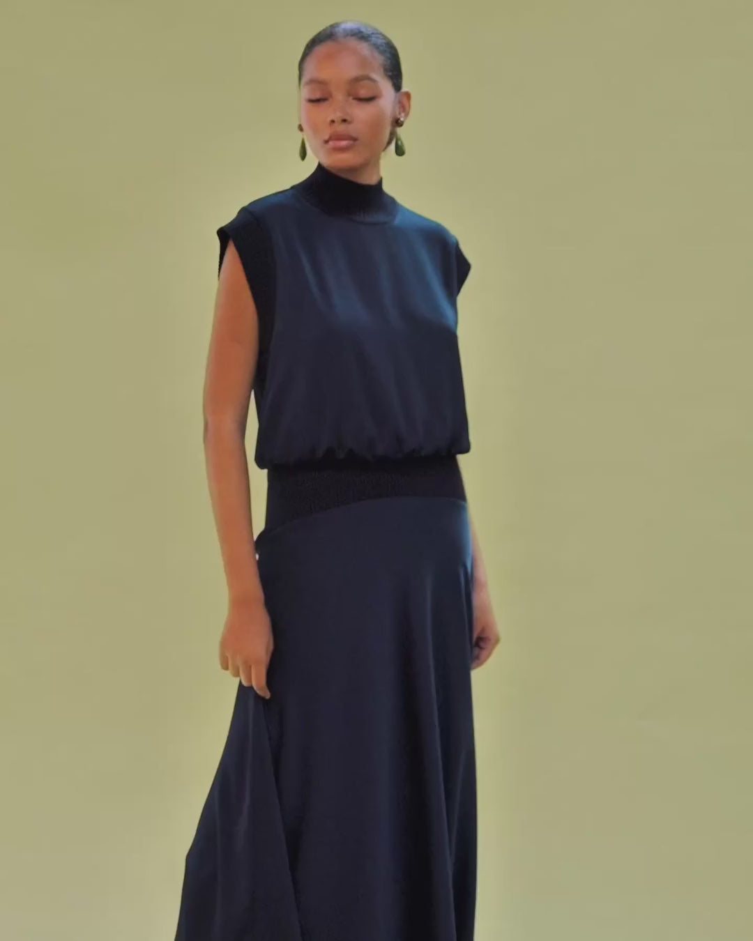 FLR-T-011 NAVY SATIN&KNIT SLEEVELESS TOP