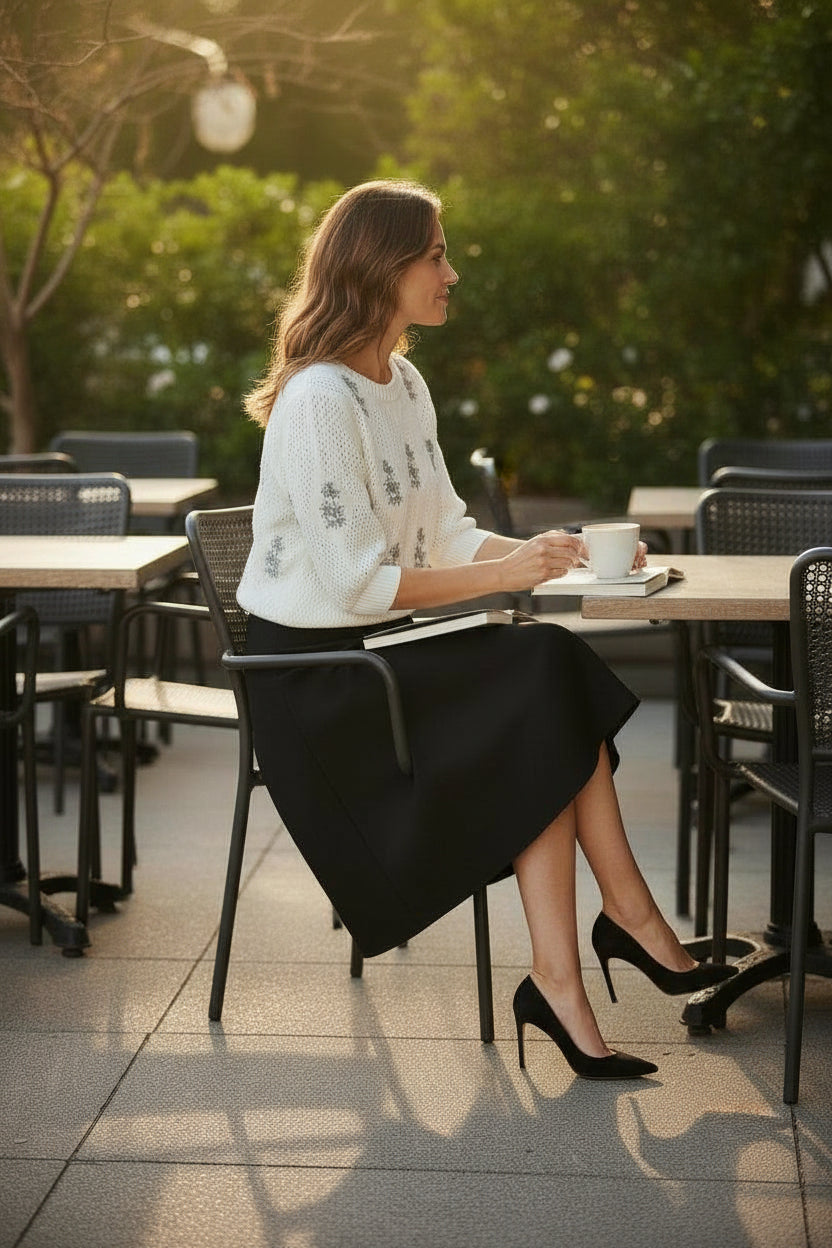 TWS-261TP3440 IVORY FLOWER KNIT TOP