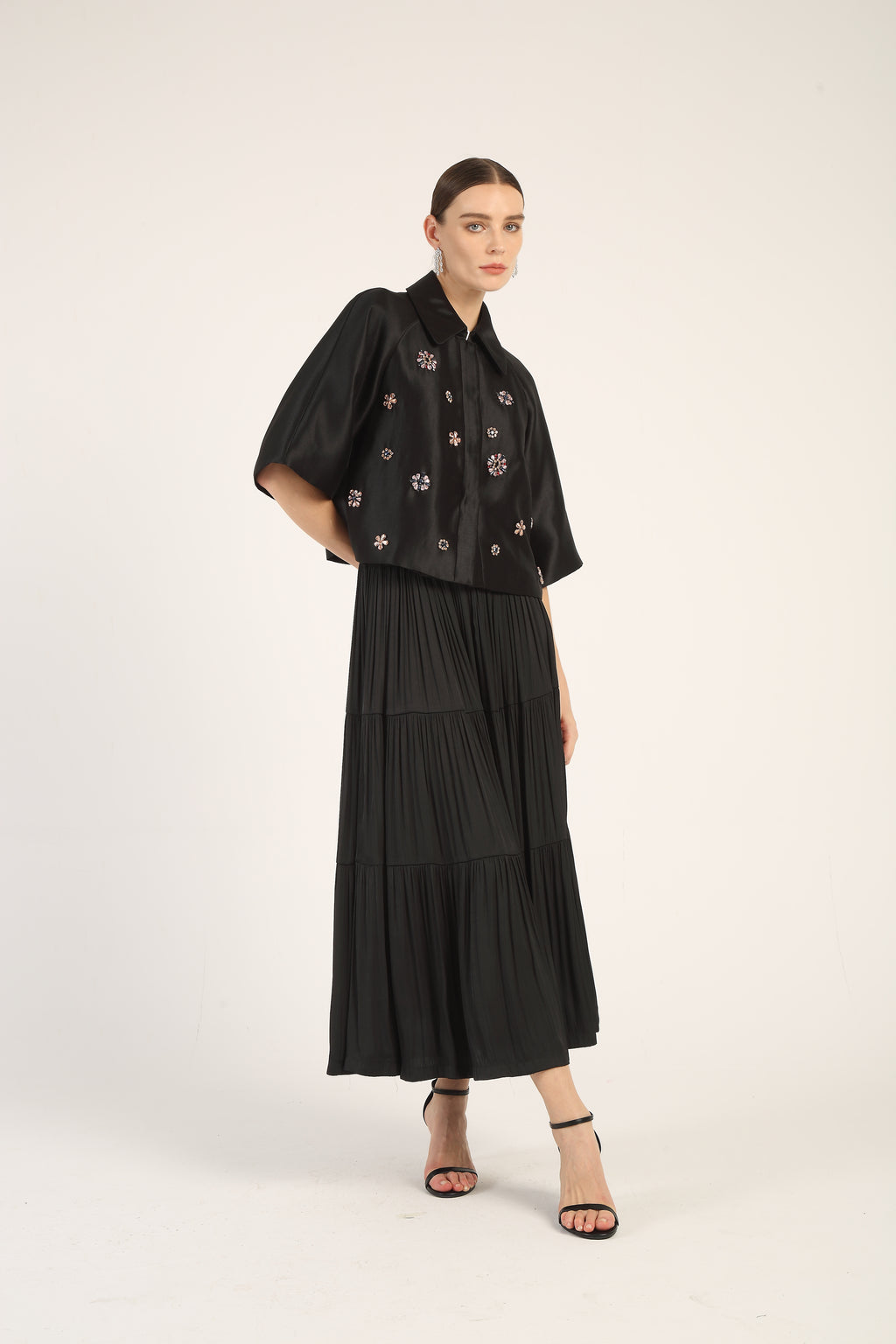 BNI-Y-2423 BLACK SATIN STONES TOP