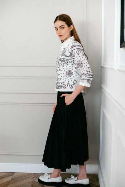 NOI-NR-0138 WHITE&NAVY PRINT BLOUSE