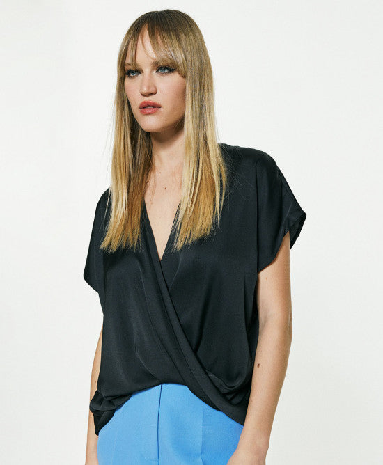 ACC-33-2094-137 BLACK BLOUSE