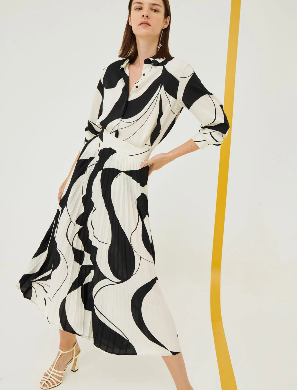 MRL-STAR&SVAGO BLACK&WHITE SET