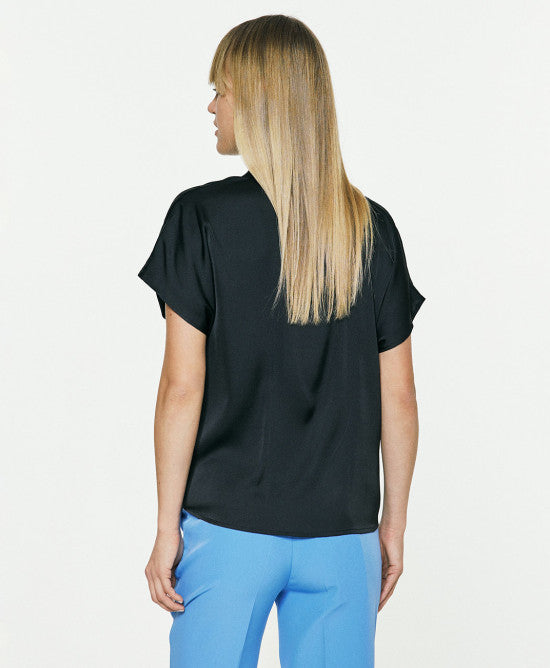 ACC-33-2094-137 BLACK BLOUSE