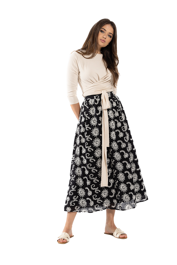 O&E-T821 BLACK&WHITE SKIRT