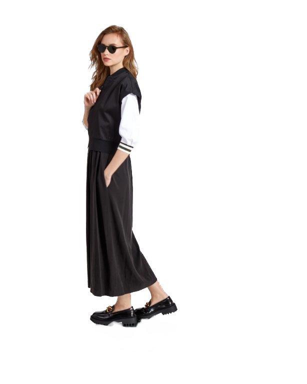 NOI-7298-A BLACK SLEEVELESS BOMBER