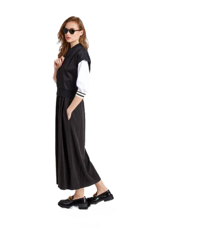 NOI-7298-A BLACK SLEEVELESS BOMBER