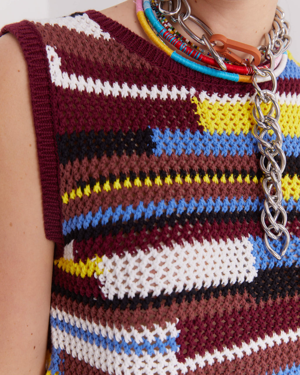 SFZ-23FE8353CROCHET BROWN KNIT VEST